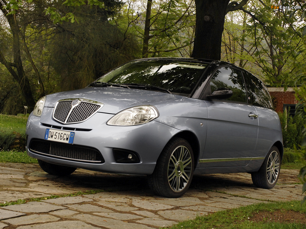 Lancia Ypsilon Ecochic 2009–11 photos (1024 x 768)