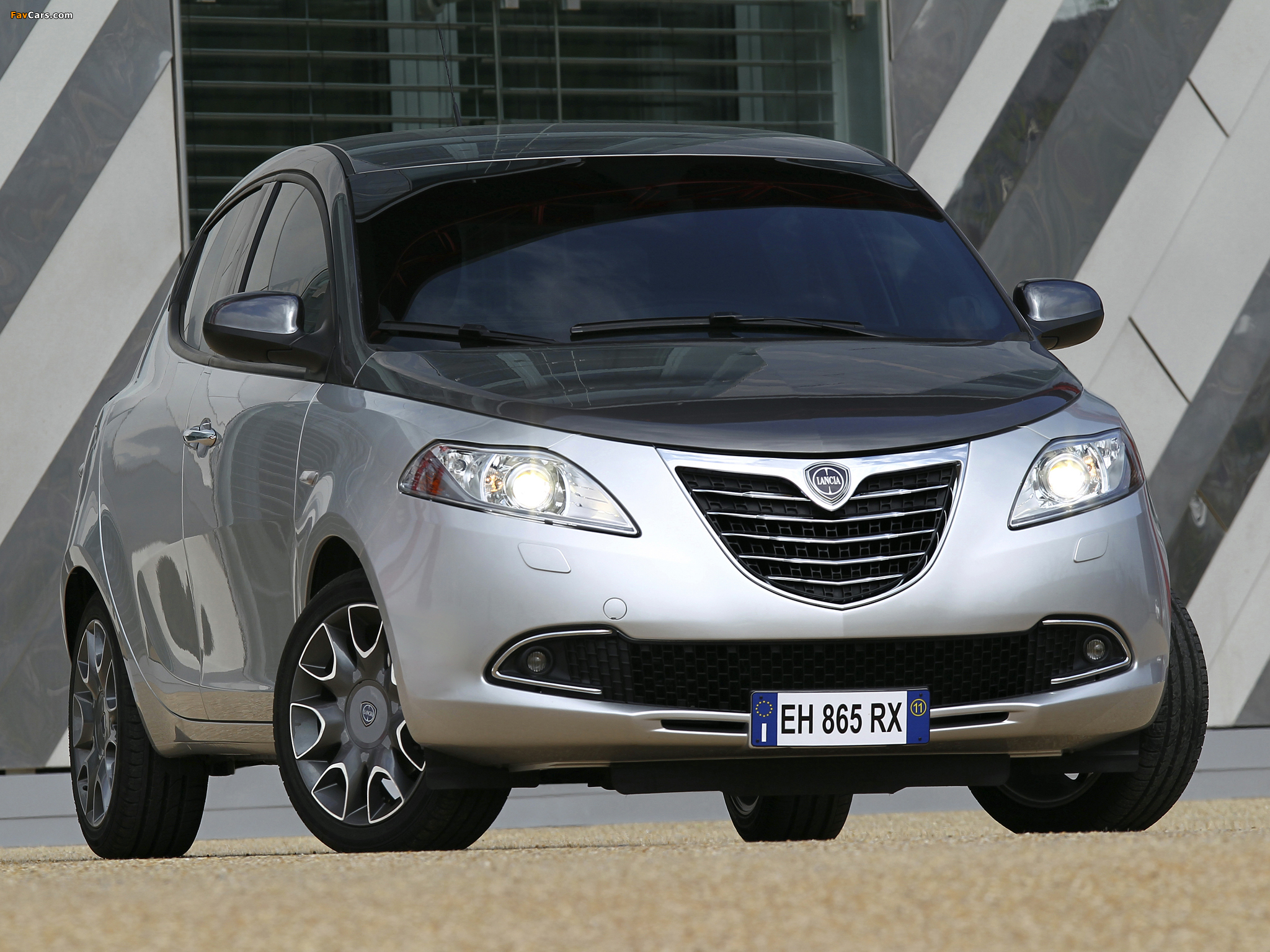 Lancia Ypsilon (846) 2011 images (2048 x 1536)