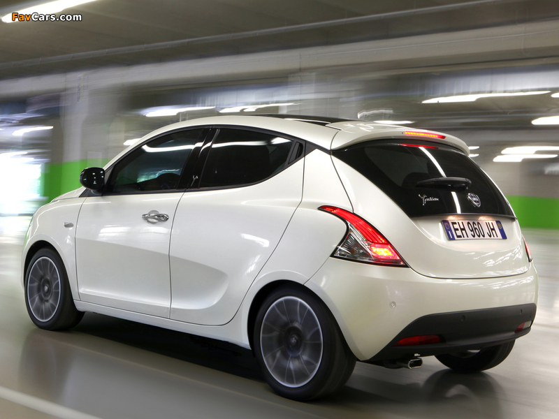 Lancia Ypsilon (846) 2011 photos (800 x 600)