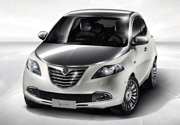 Lancia Ypsilon Diamond (846) 2011 pictures