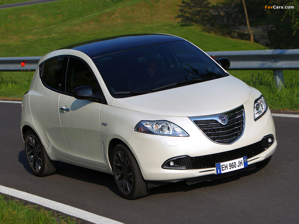 Lancia Ypsilon (846) 2011 pictures (1024 x 768)