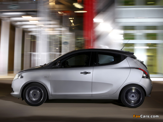 Lancia Ypsilon (846) 2011 wallpapers (640 x 480)