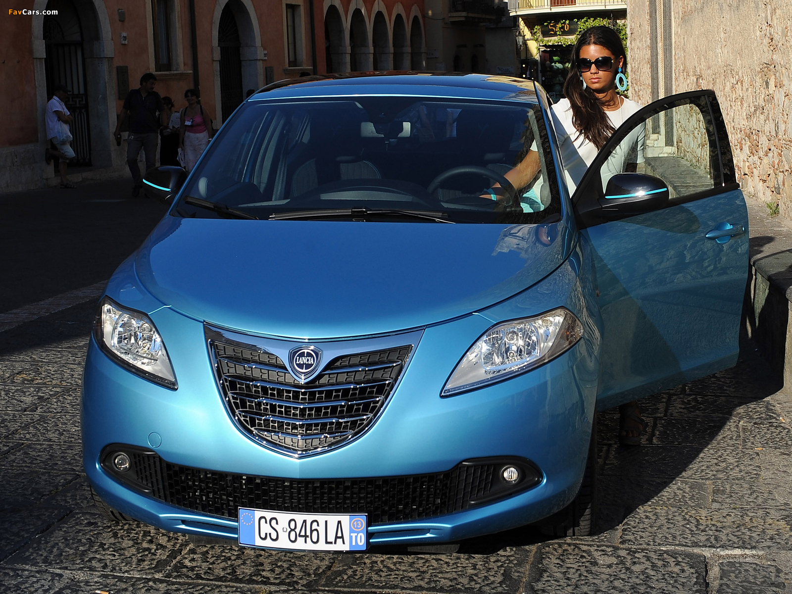 Lancia Ypsilon Elefantino (846) 2013 photos (1600 x 1200)