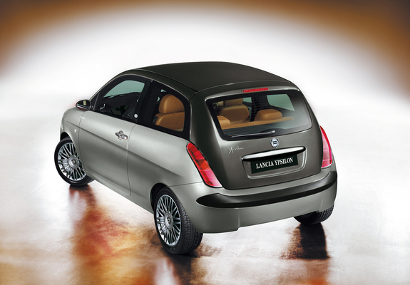 Photos of Lancia Ypsilon Unique Edition 2003