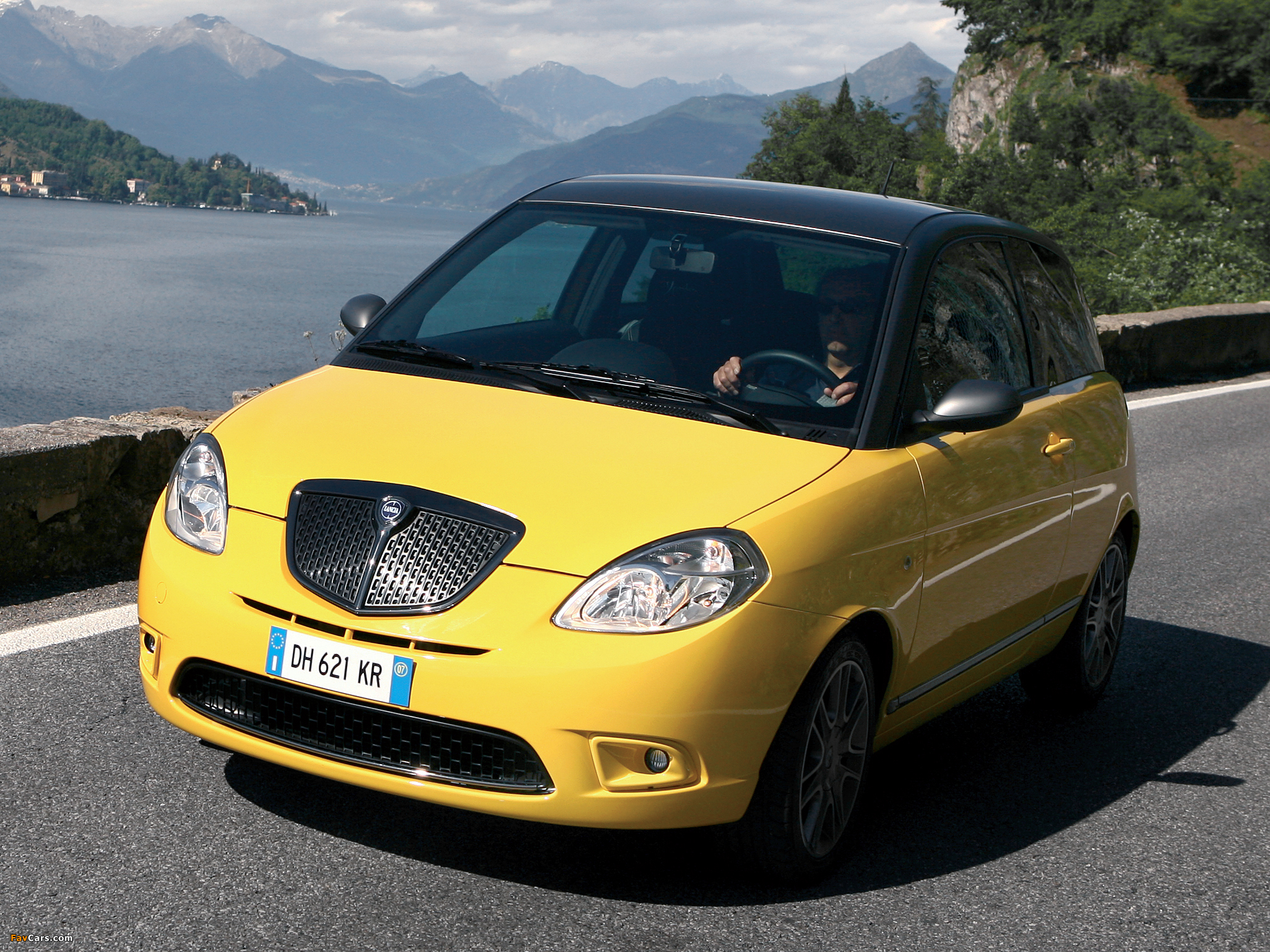 Pictures of Lancia Ypsilon Sport MomoDesign 2007–11 (2048 x 1536)