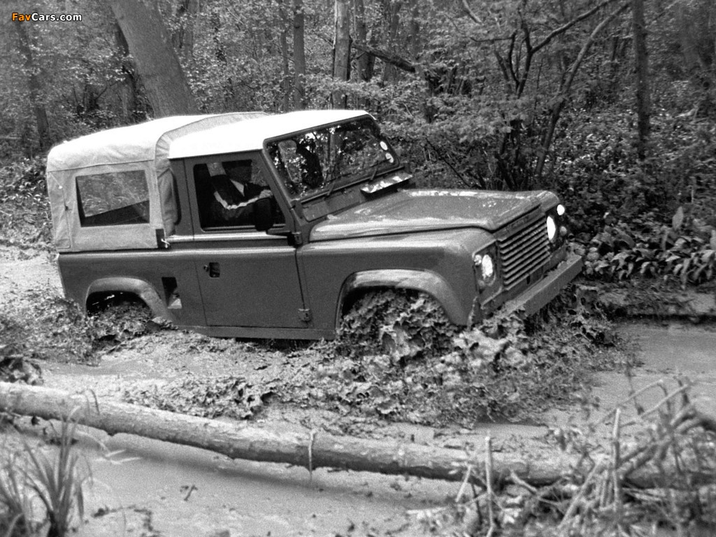 Land Rover 90 Pickup 1984–90 photos (1024 x 768)