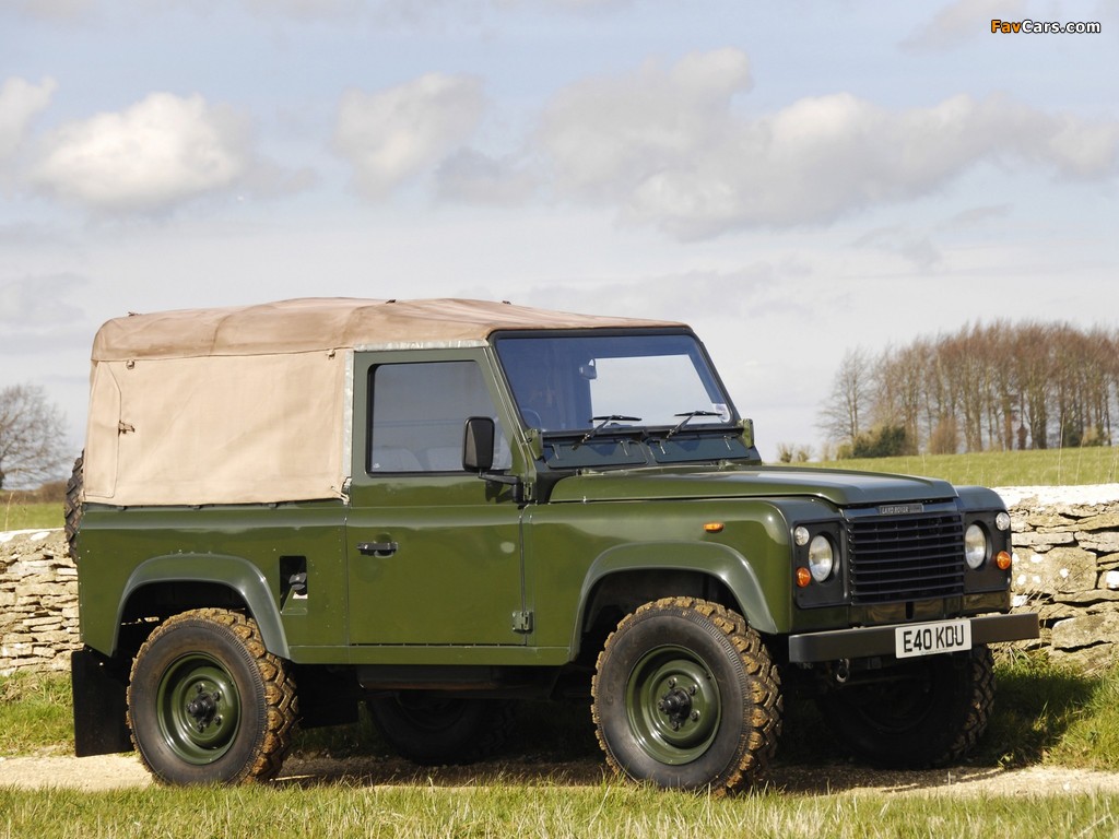 Land Rover 90 Soft Top 1983–90 images (1024 x 768)
