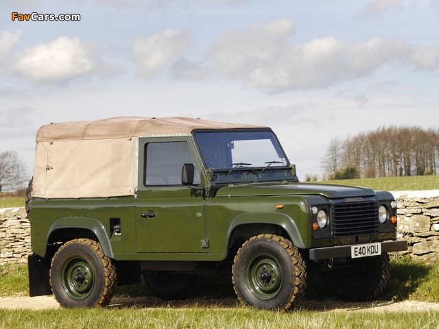 Land Rover 90 Soft Top 1983–90 images (640 x 480)