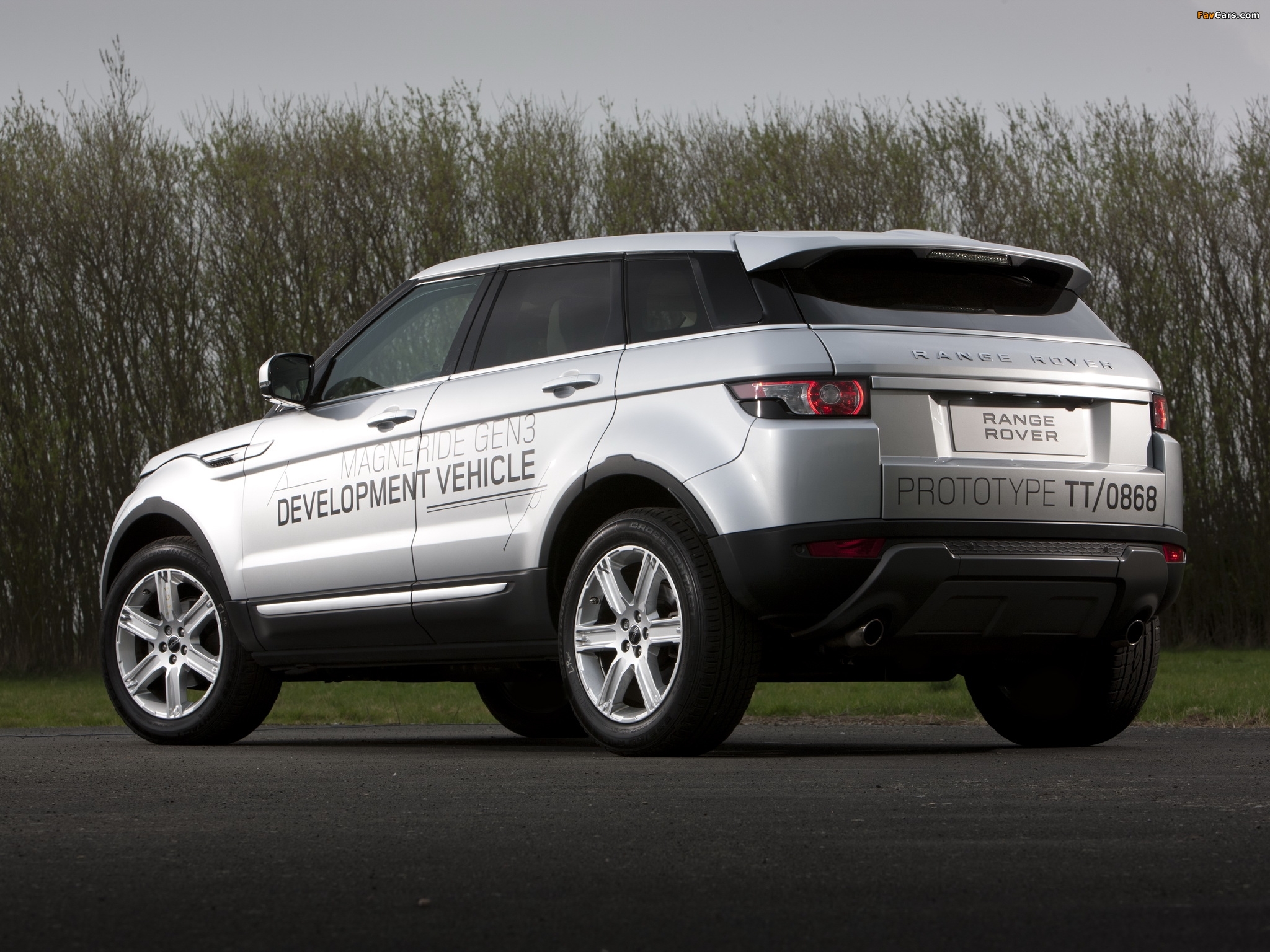 Images of Range Rover Evoque MagneRide GEN3 Prototype 2011 (2048 x 1536)
