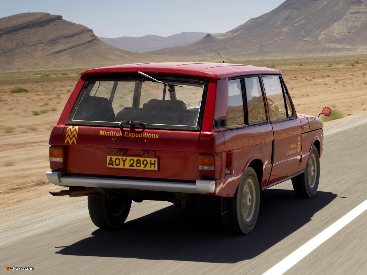 Range Rover Prototype Velar 1968 images (1280 x 960)