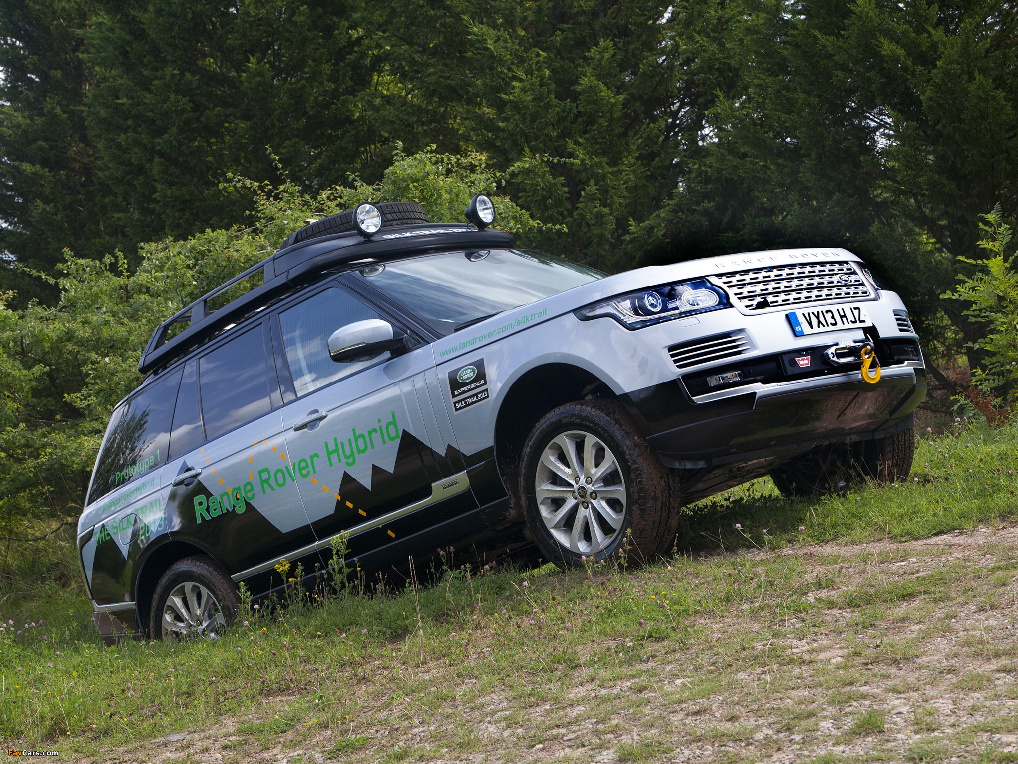 Range Rover Hybrid Prototype (L405) 2013 pictures (2048 x 1536)