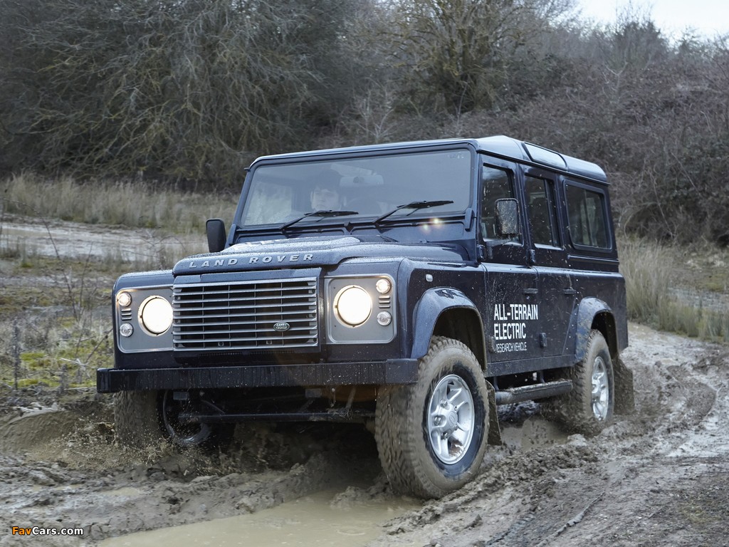 Land Rover Electric Defender Research Vehicle 2013 wallpapers (1024 x 768)