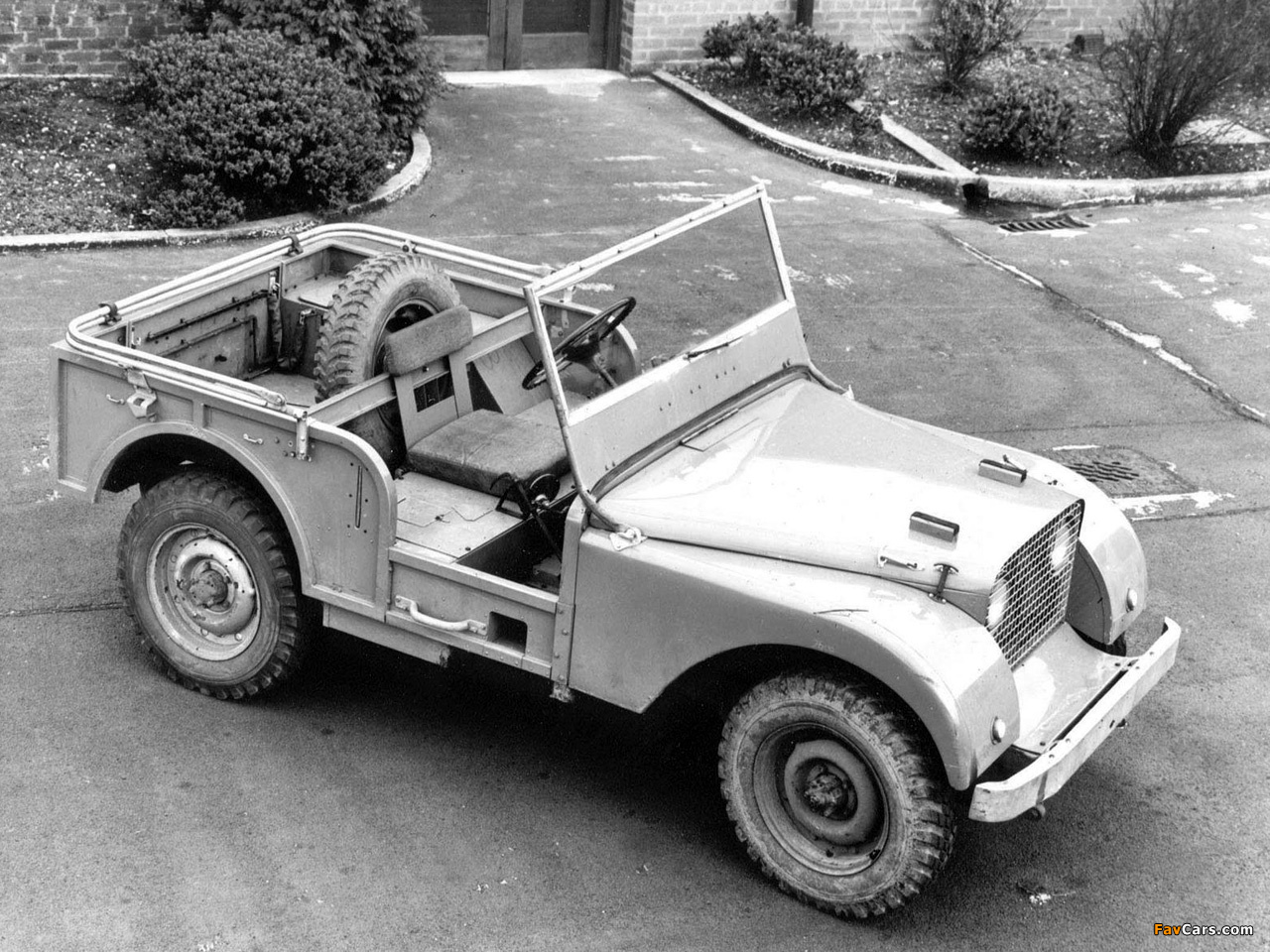 Land Rover Prototype (II) 1946 pictures (1280 x 960)