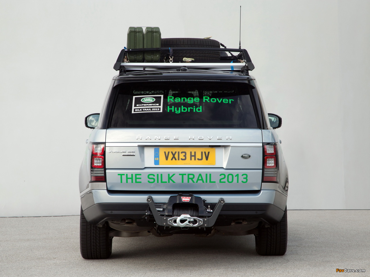 Photos of Range Rover Hybrid Prototype (L405) 2013 (1280 x 960)