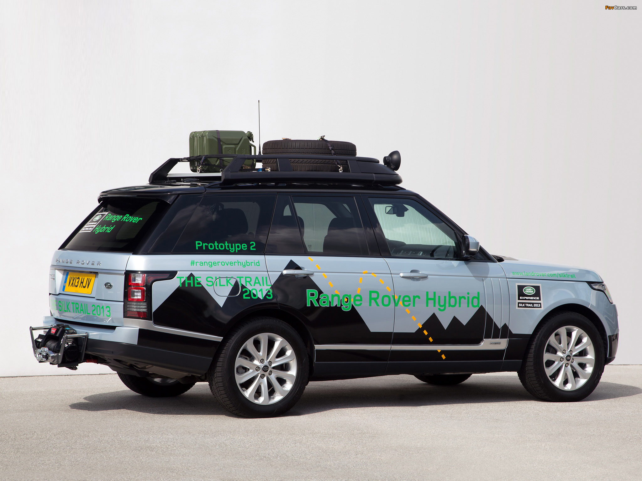Photos of Range Rover Hybrid Prototype (L405) 2013 (2048 x 1536)