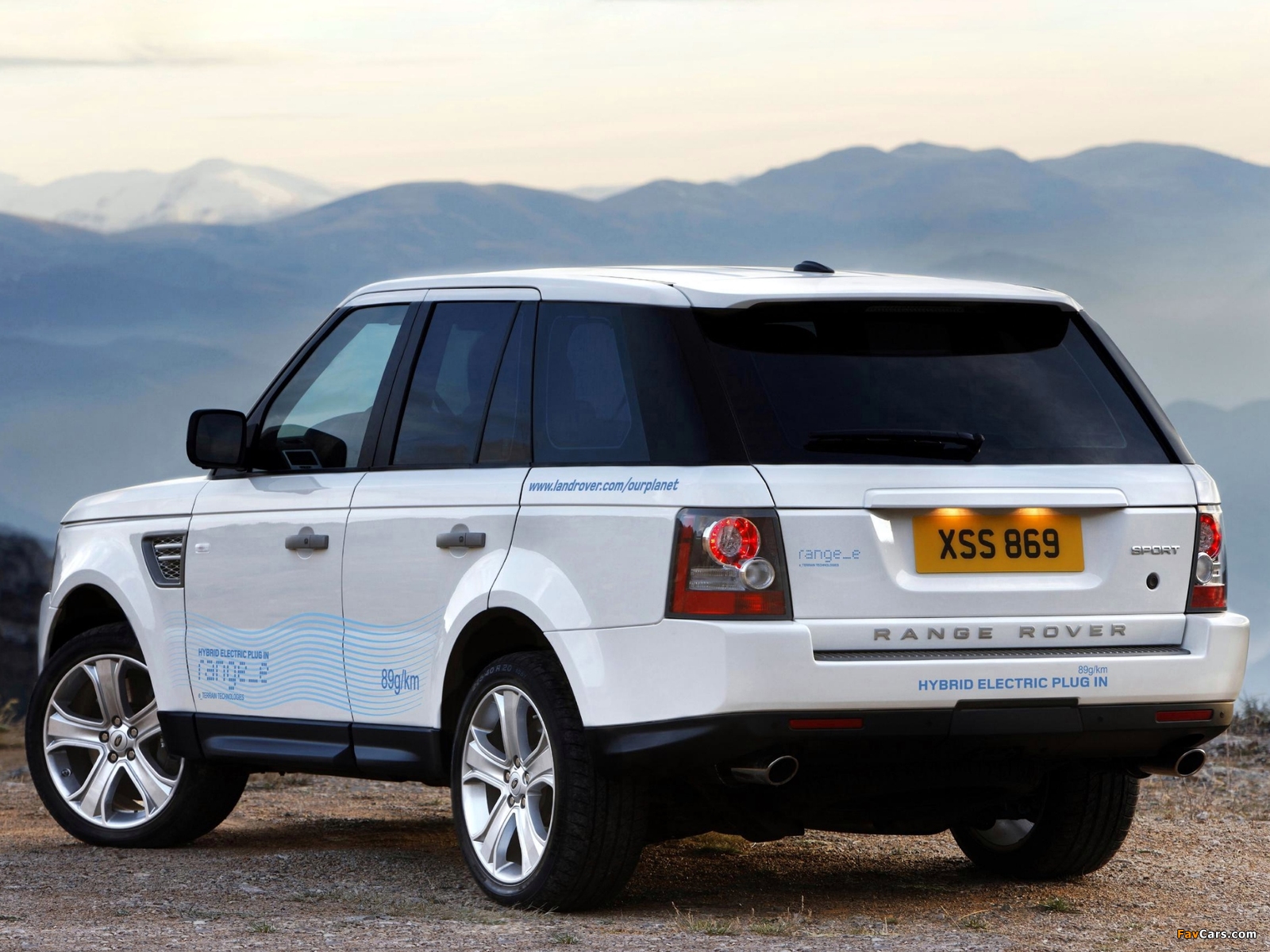 Land Rover Range_e Plug-in Hybrid Prototype 2011 wallpapers (1600 x 1200)