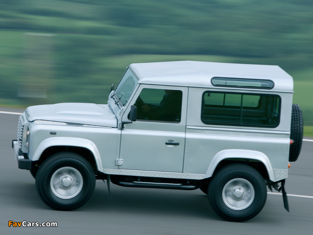 Images of Land Rover Defender 90 Station Wagon 2007 (640 x 480)
