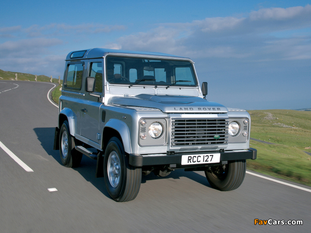 Images of Land Rover Defender 90 Station Wagon 2007 (640 x 480)