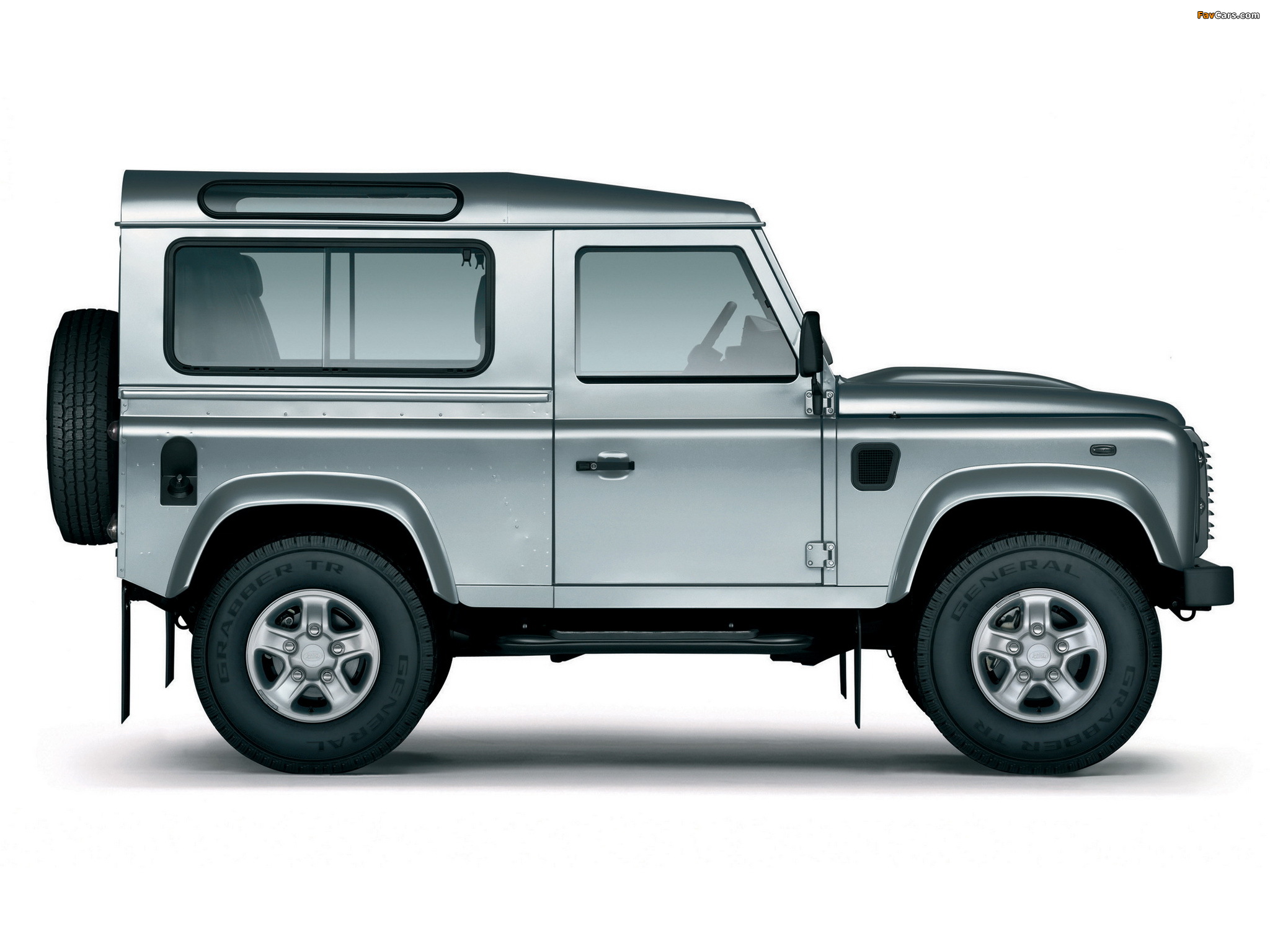 Images of Land Rover Defender 90 Station Wagon EU-spec 2007 (2048 x 1536)