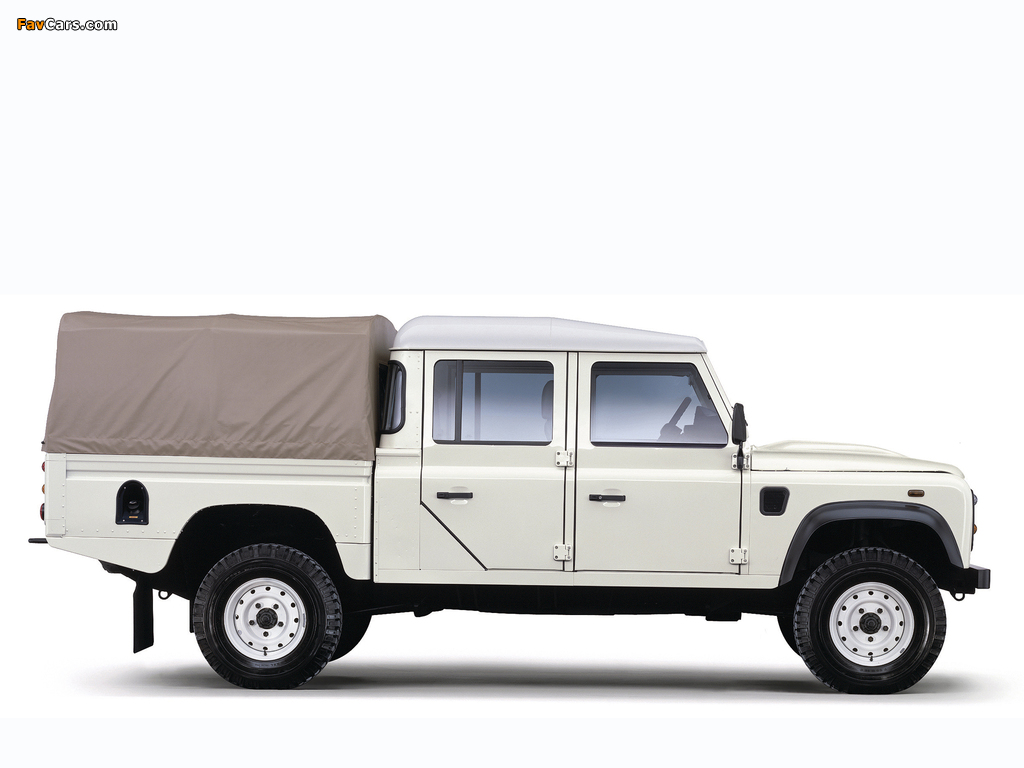Images of Land Rover Defender 130 Double Cab High Capacity Pickup UK-spec 2007 (1024 x 768)