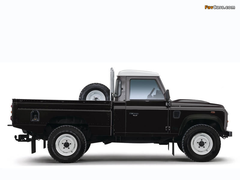 Images of Land Rover Defender 110 High Capacity Pickup 2007 (800 x 600)