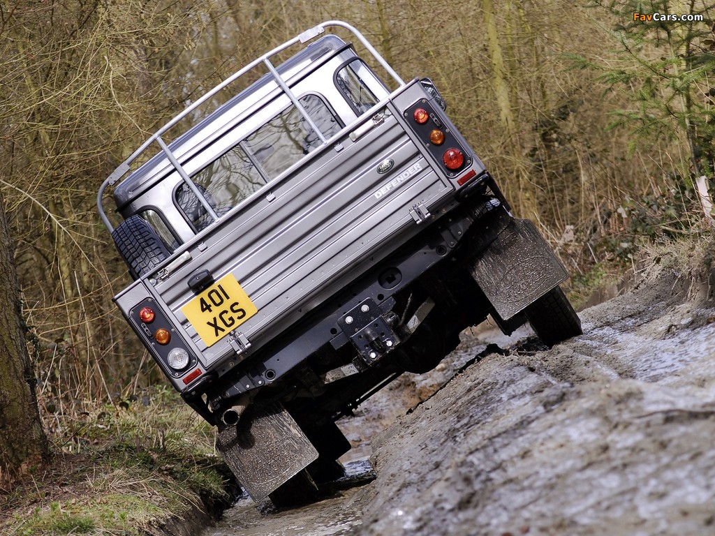 Images of Land Rover Defender 110 High Capacity Pickup 2007 (1024 x 768)