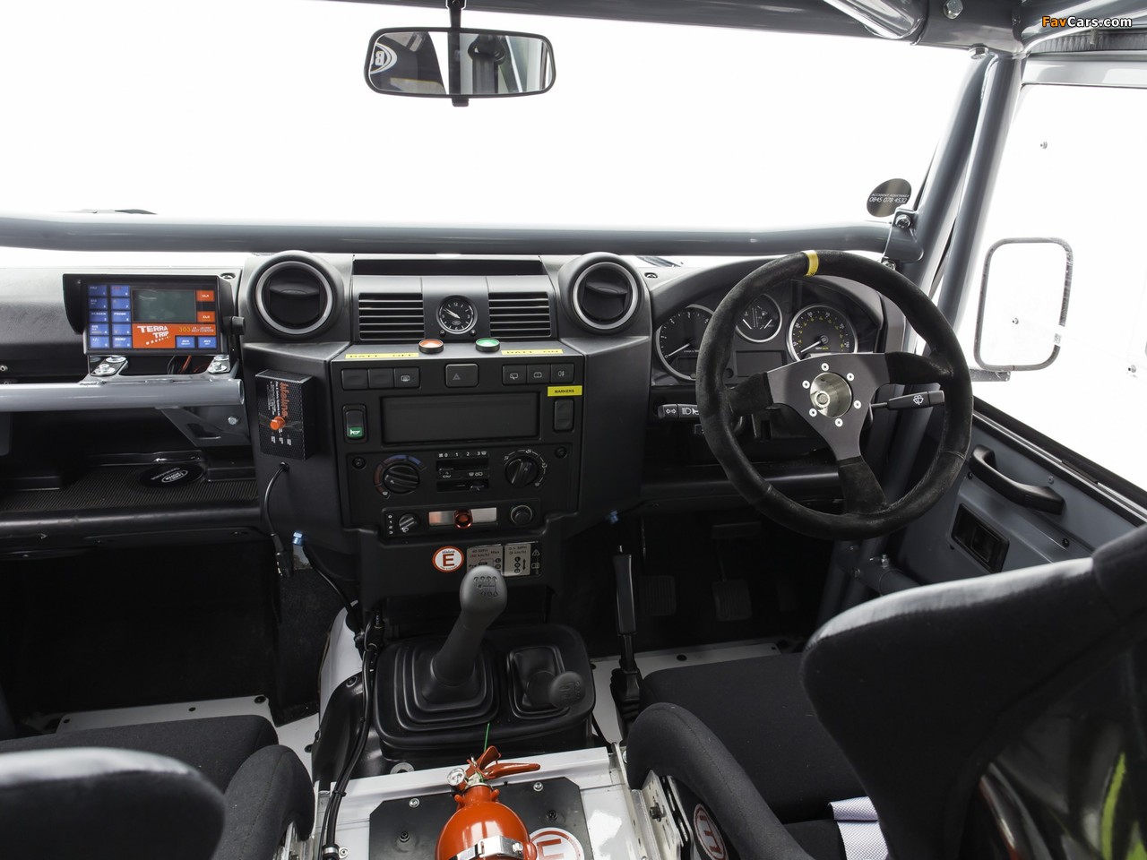 Images of Land Rover Defender Challenge Car 2014 (1280 x 960)