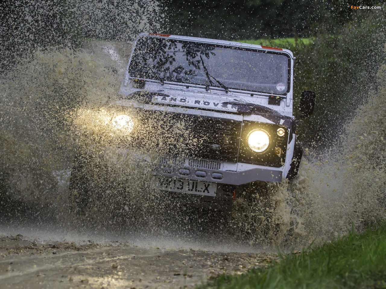 Images of Land Rover Defender Challenge Car 2014 (1280 x 960)