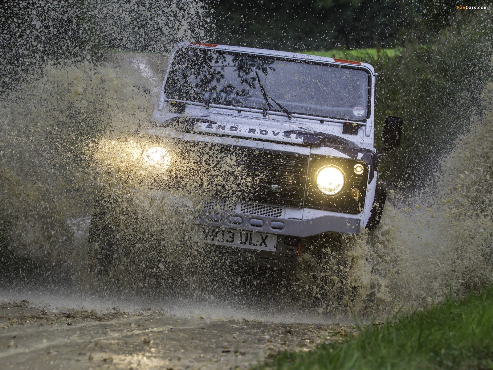 Images of Land Rover Defender Challenge Car 2014 (1600 x 1200)