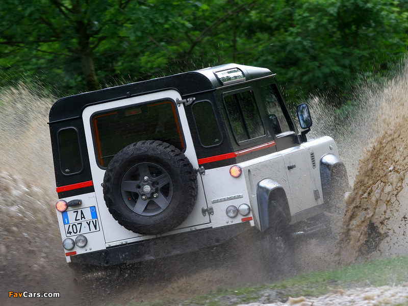 Images of Aznom Land Rover Defender 90 2010 (800 x 600)