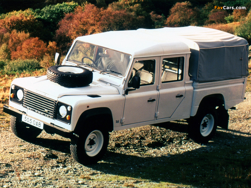 Land Rover Defender 130 Double Cab High Capacity Pickup ZA-spec 1990–2007 images (800 x 600)