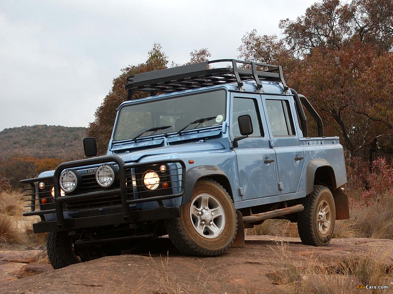 Land Rover Defender 110 Double Cab Pickup ZA-spec 1990–2007 photos (1280 x 960)