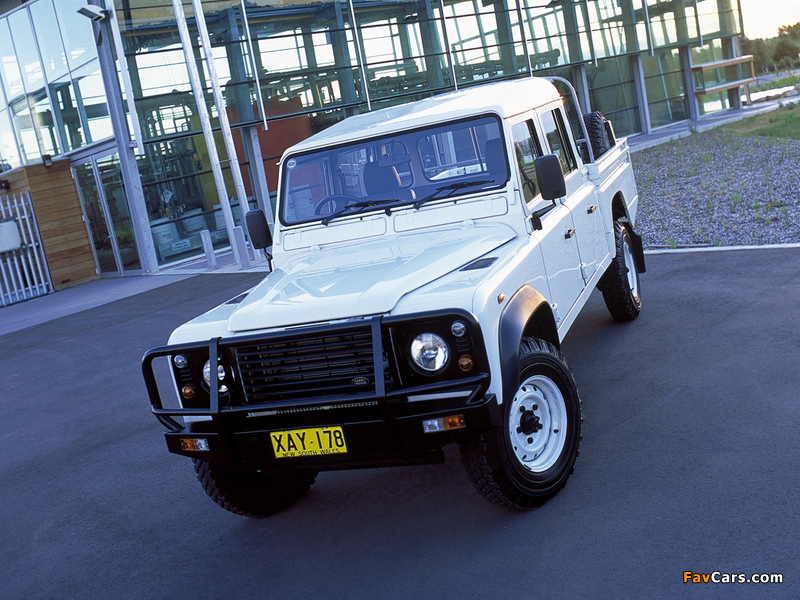 Land Rover Defender 130 Double Cab Pickup AU-spec 1990–2007 pictures (800 x 600)