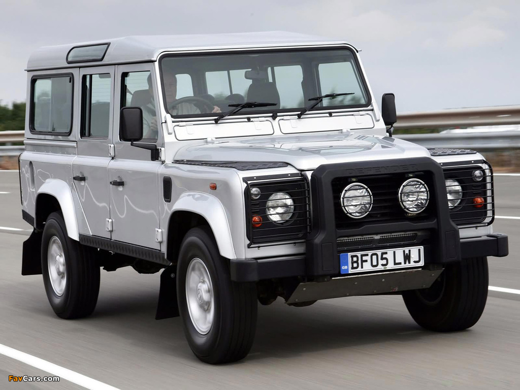 Land Rover Defender Silver Limited Edition 2005 pictures (1024 x 768)