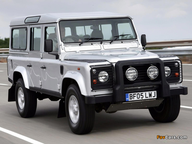 Land Rover Defender Silver Limited Edition 2005 pictures (640 x 480)
