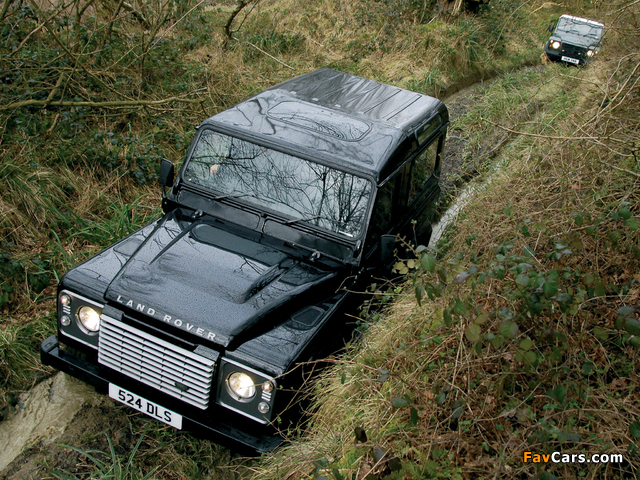 Land Rover Defender 90 Station Wagon 2007 images (640 x 480)