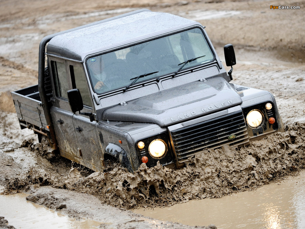 Land Rover Defender 110 Double Cab Pickup AU-spec 2007 photos (1024 x 768)