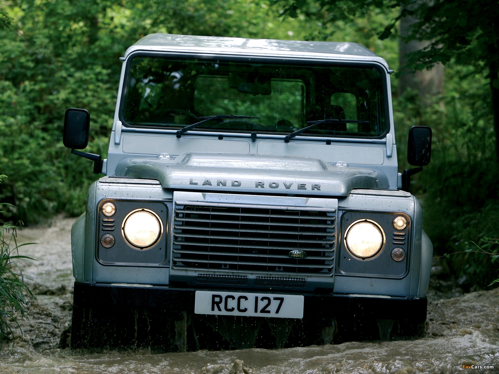 Land Rover Defender 90 Station Wagon 2007 pictures (1600 x 1200)