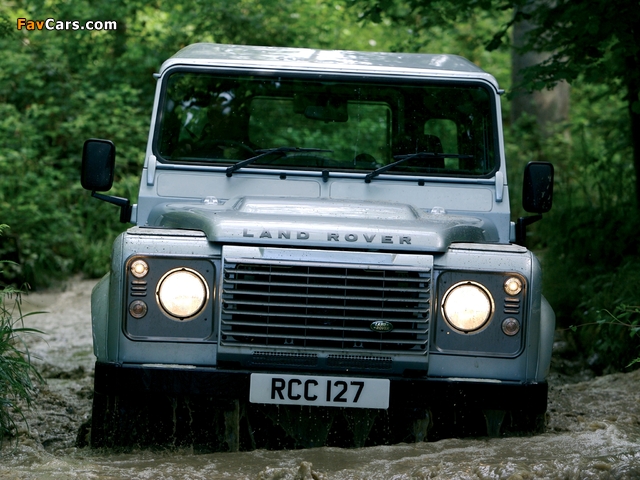 Land Rover Defender 90 Station Wagon 2007 pictures (640 x 480)