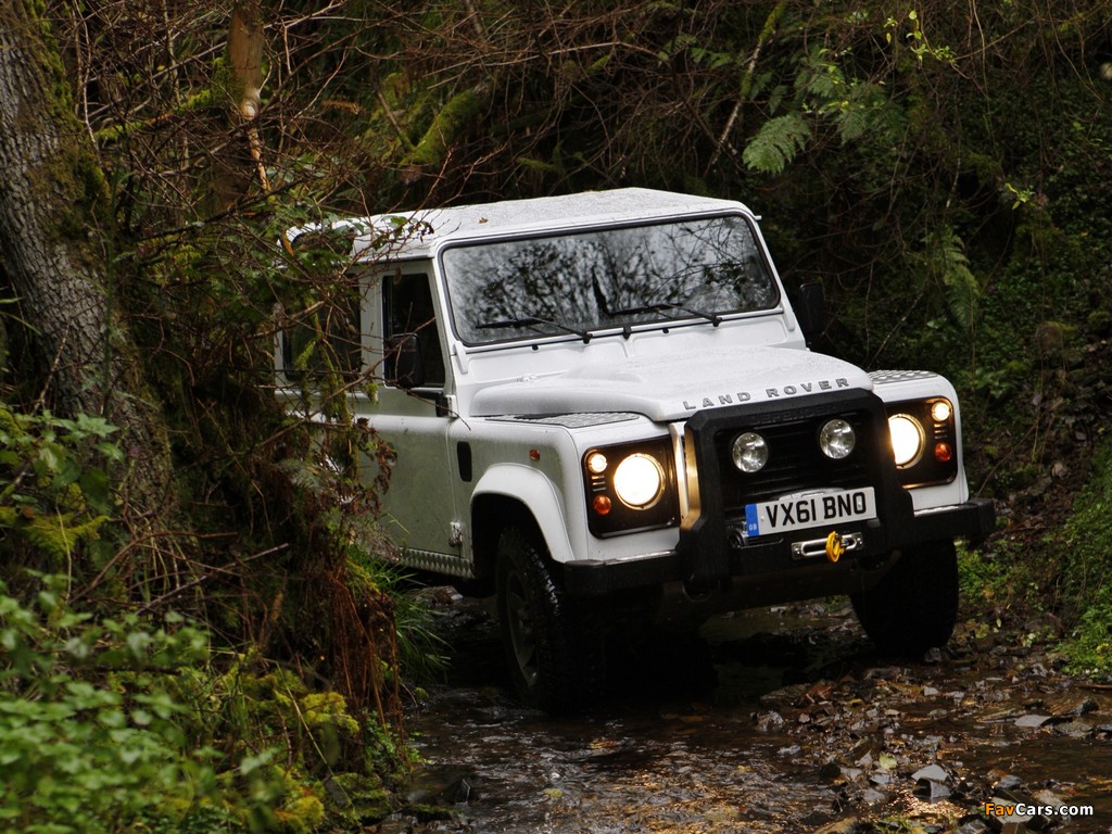 Land Rover Defender 90 Station Wagon EU-spec 2007 pictures (1024 x 768)