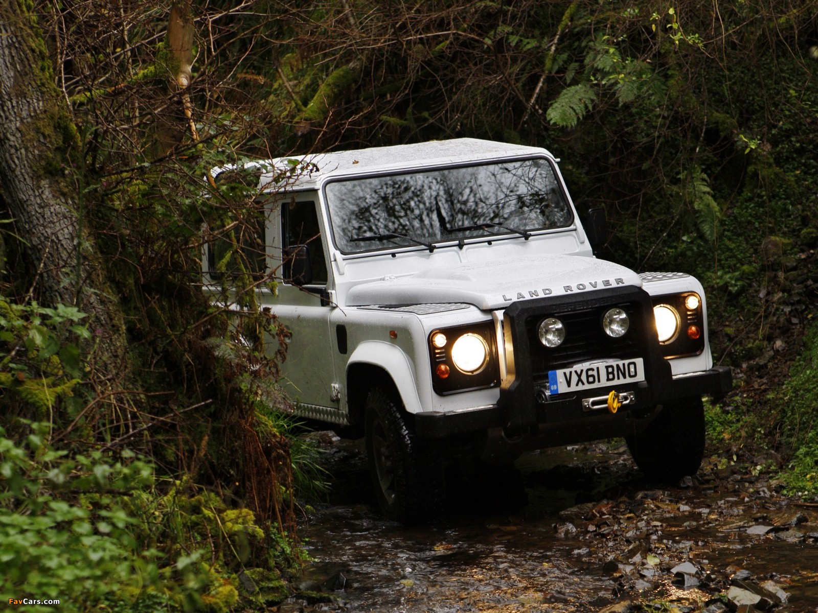 Land Rover Defender 90 Station Wagon EU-spec 2007 pictures (1600 x 1200)