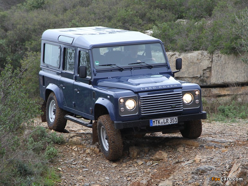 Land Rover Defender 110 Station Wagon EU-spec 2007 pictures (800 x 600)