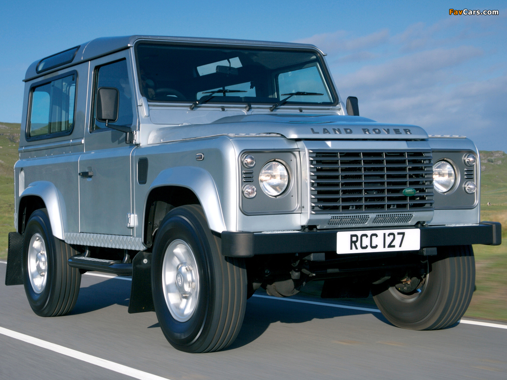 Land Rover Defender 90 Station Wagon 2007 wallpapers (1024 x 768)