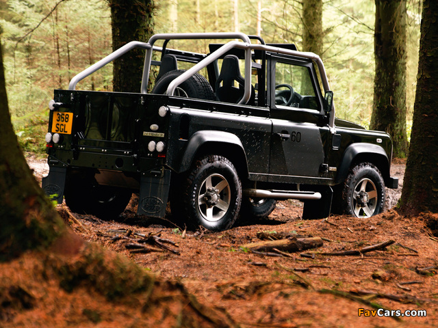 Land Rover Defender 90 SVX 2008 images (640 x 480)
