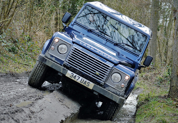 Land Rover Defender 110 Utility Wagon UK-spec 2009 photos