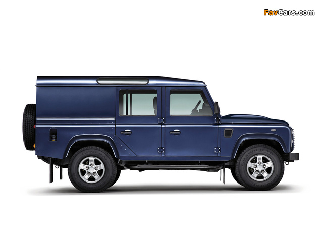 Land Rover Defender 110 Utility Wagon UK-spec 2009 pictures (640 x 480)