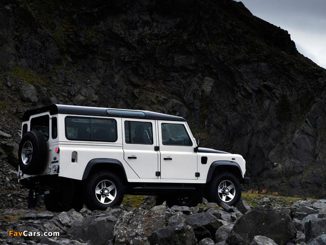 Land Rover Defender Ice 2009 wallpapers (640 x 480)