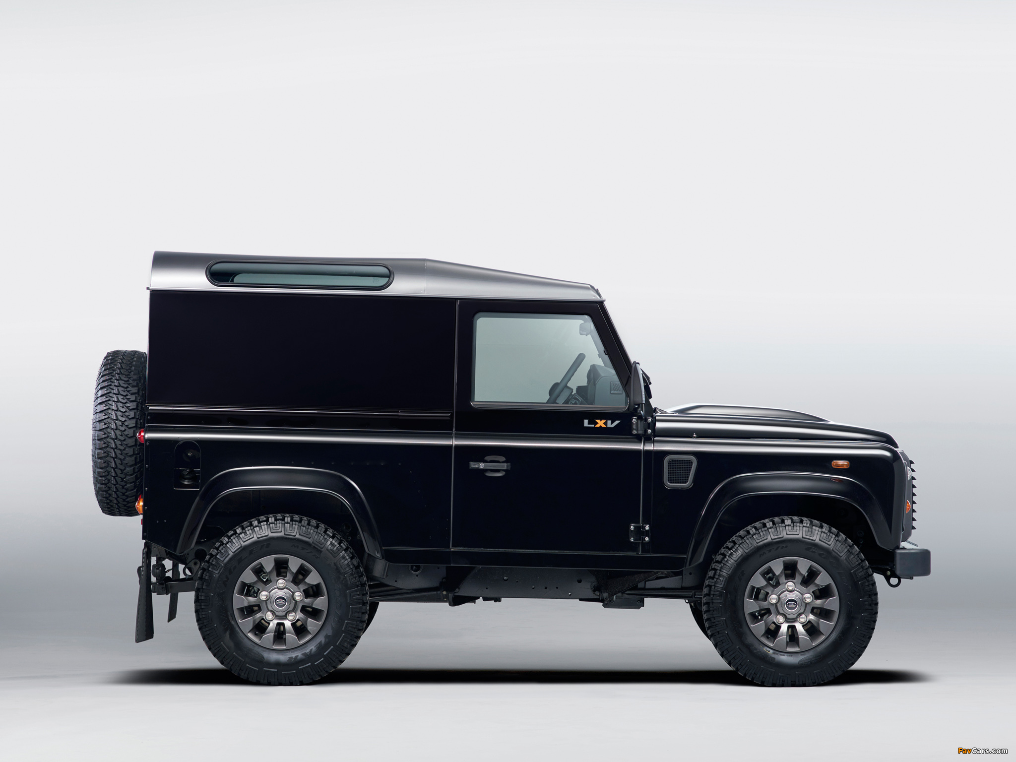 Land Rover Defender 90 LXV 2013 pictures (2048 x 1536)