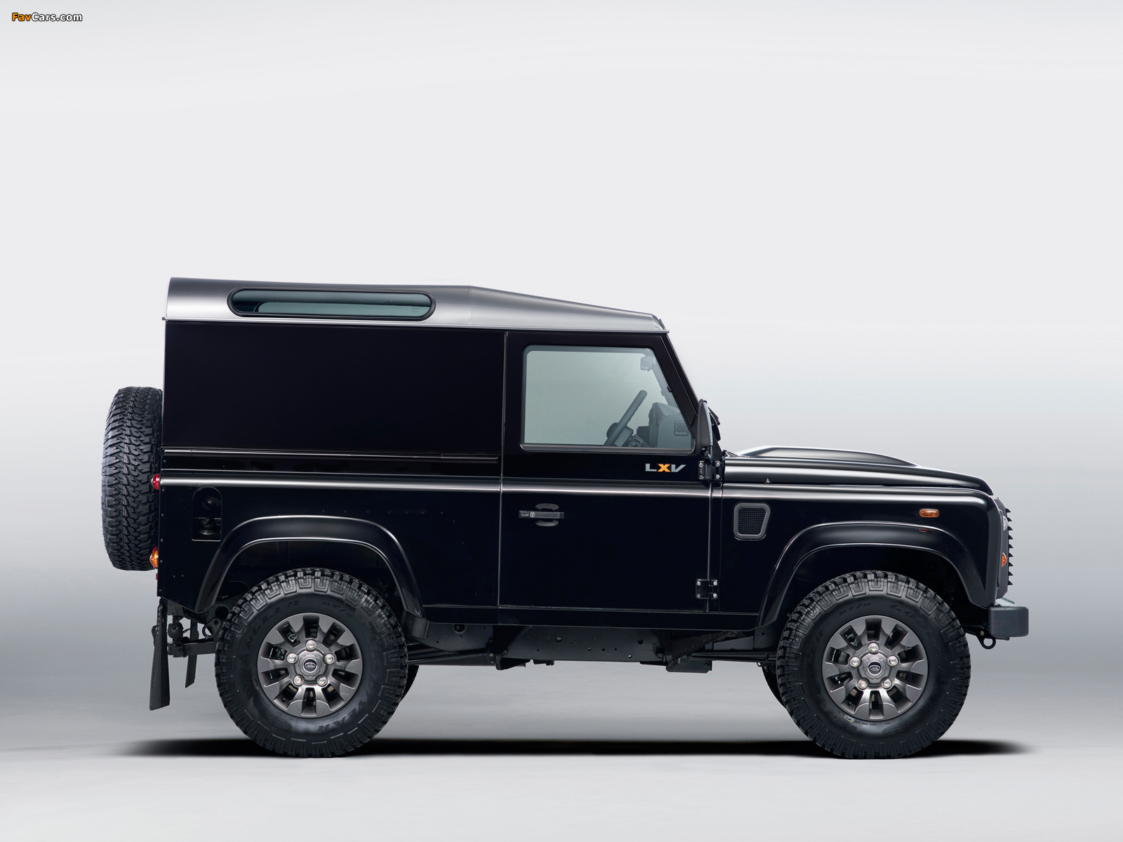 Land Rover Defender 90 LXV 2013 pictures (1600 x 1200)