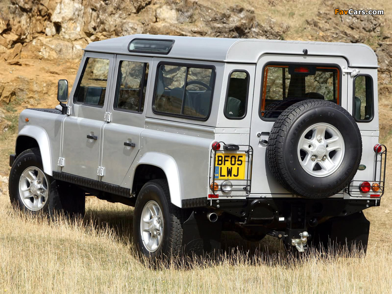 Land Rover Defender Silver Limited Edition 2005 pictures (800 x 600)